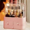 Cosmetic organiser